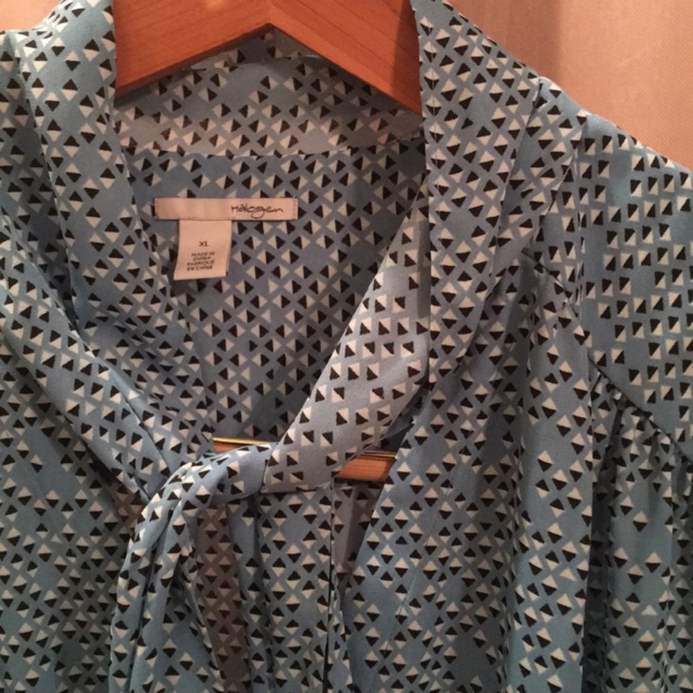 Halogen Bow Tie Top Black white blouse - Picture 4 of 4